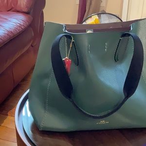 Coach new with tags derby leather handbag beautiful color